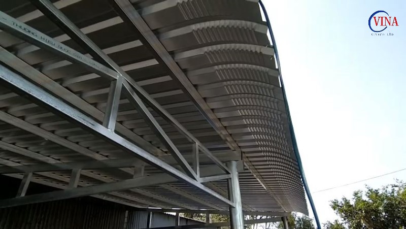Mái canopy nhà xưởng, lựa chọn mang lại sự bền bỉ, lâu dài